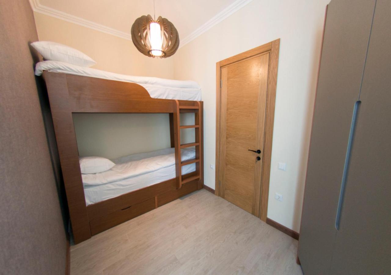 Season Suite Apart-Hotel Batoumi Extérieur photo