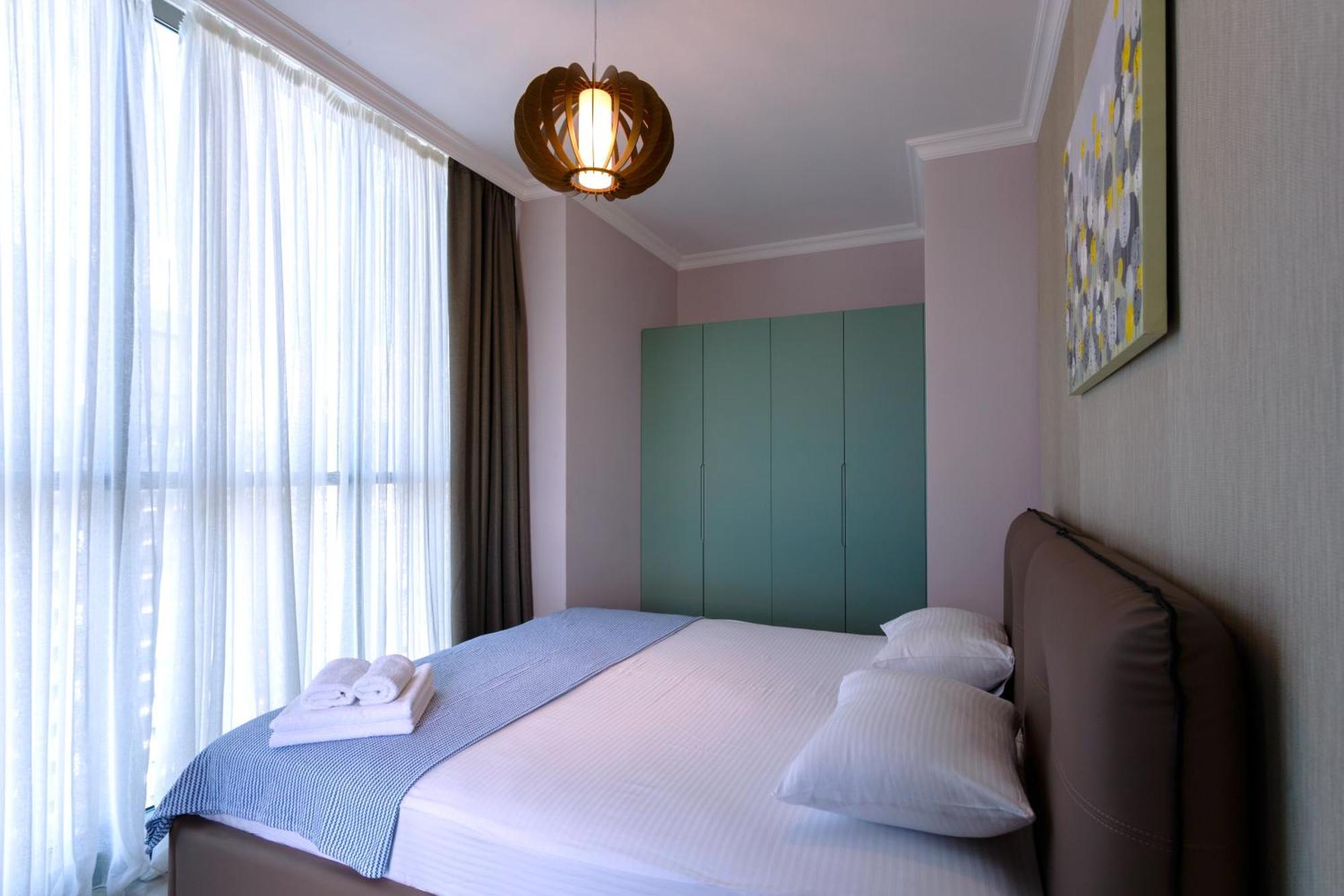 Season Suite Apart-Hotel Batoumi Extérieur photo